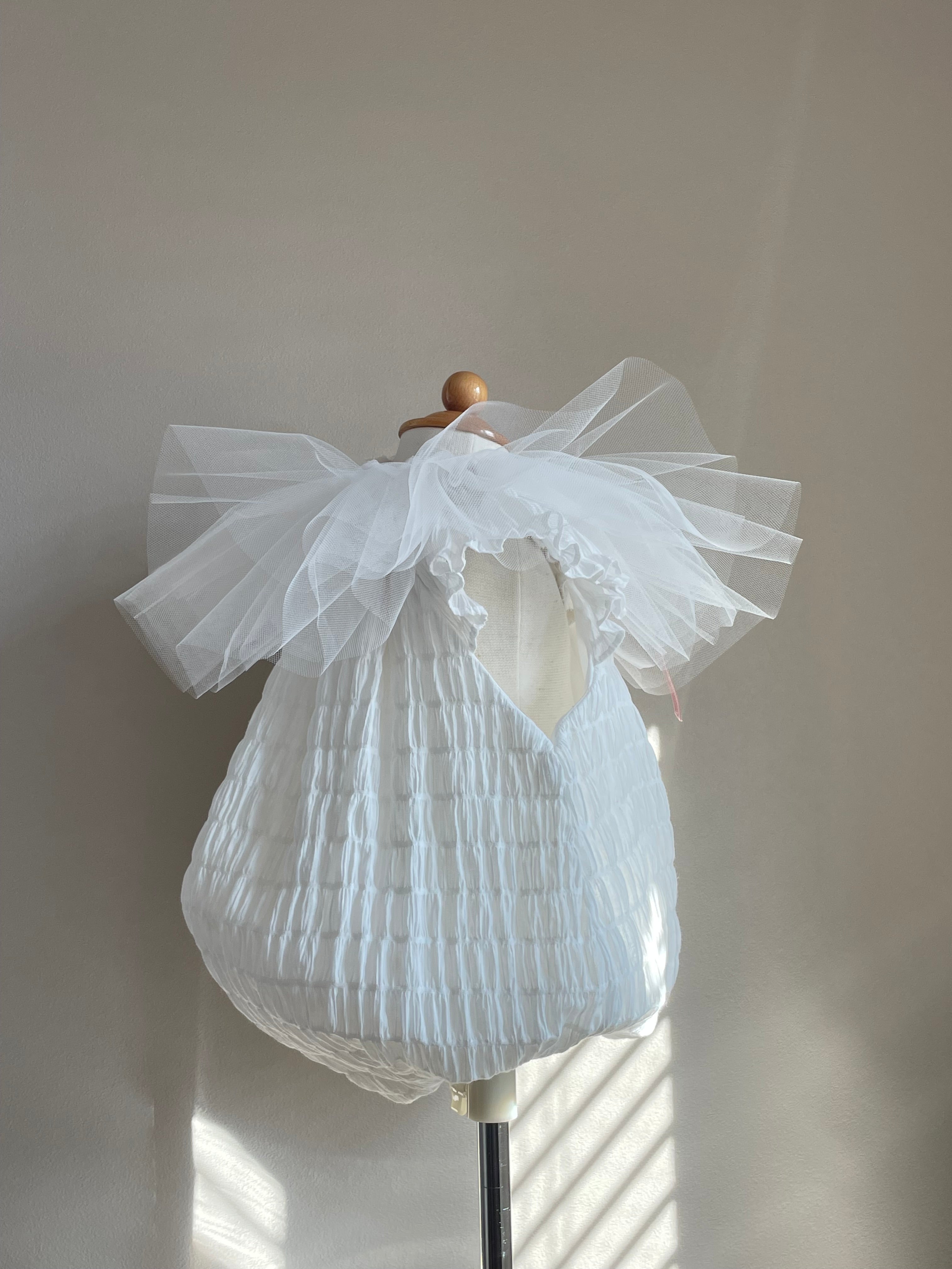 tulle bib