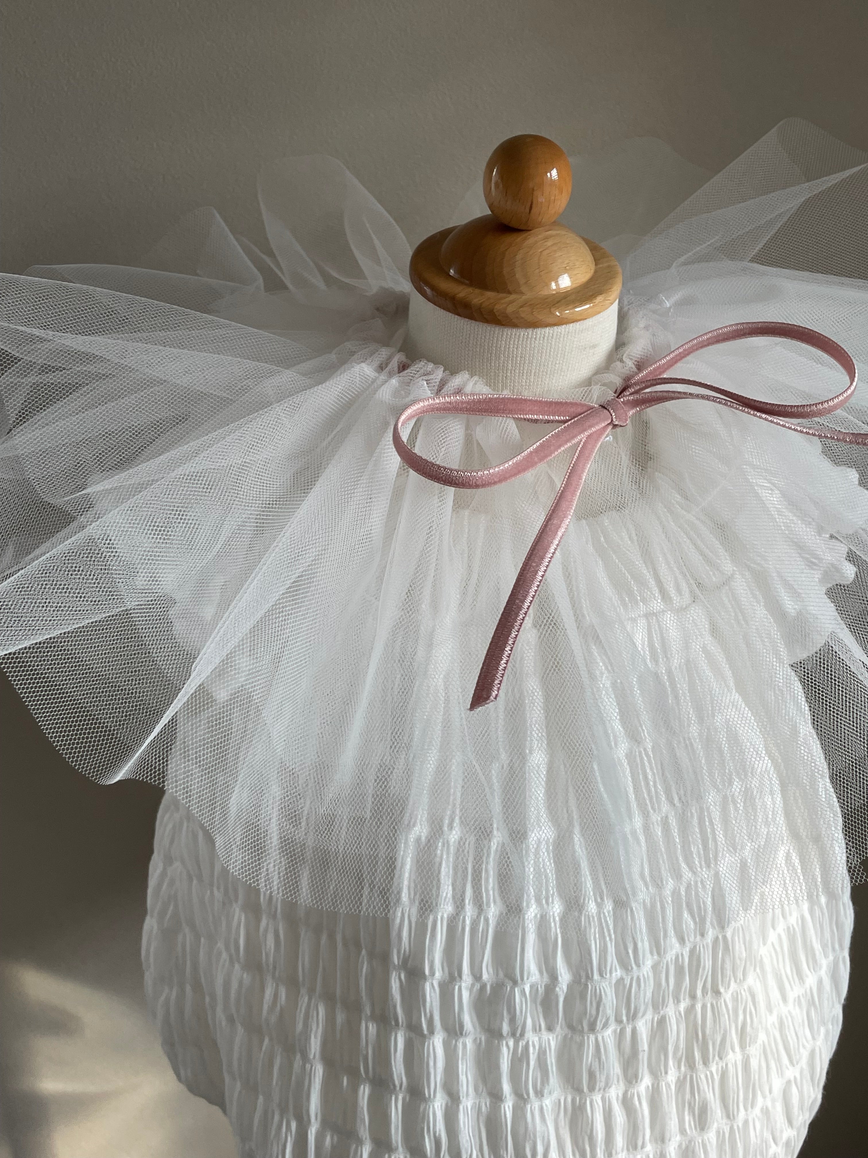 tulle bib